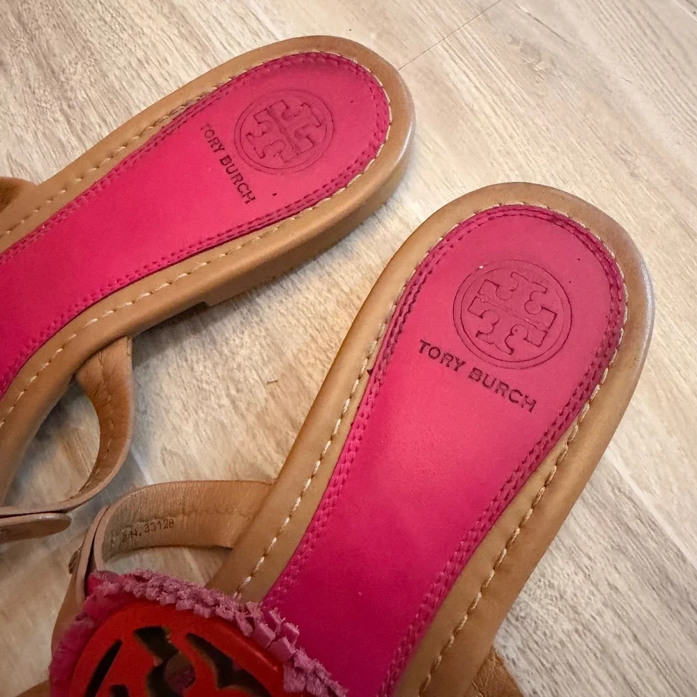 Tory Burch Miller Sandals Women 9M Pink Tan Good Fringe Logo Thong Flats